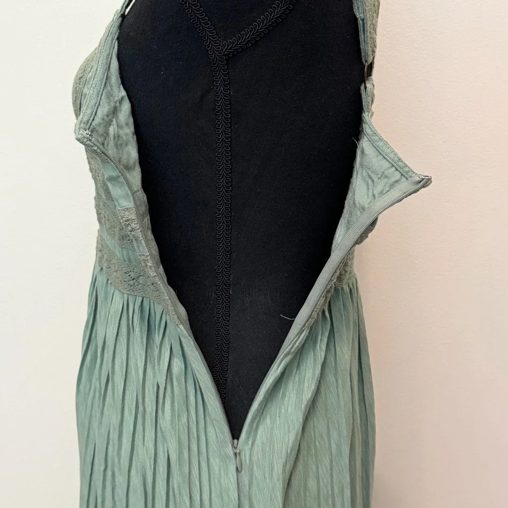 Matilda Jane Joanna Gaines Sage Green Lace Crinkle‎ Pleated Mini Dress Womens S